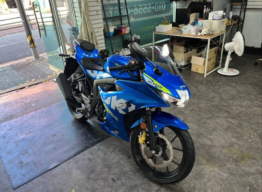 스즈키 gsx-r 125 23년식 8@@@ 개인 급처 이미지