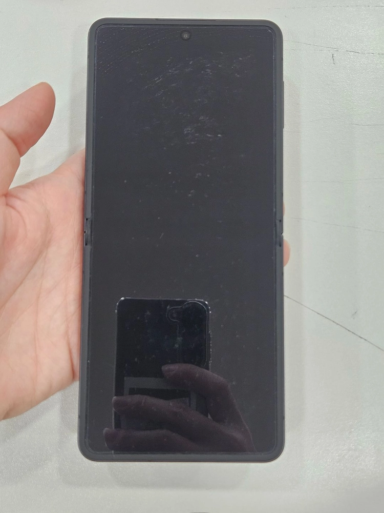 갤럭시Z플립7 256GB 블랙 이미지