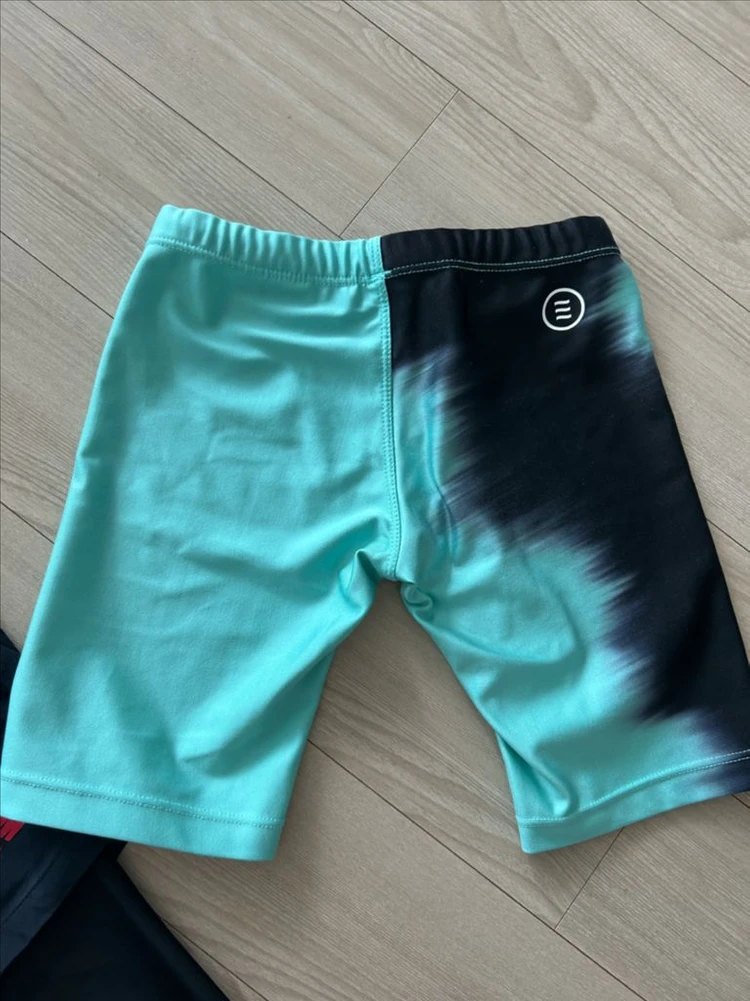 남아뉴발란스키즈래쉬가드상하세트+베럴 덤(110호) 이미지