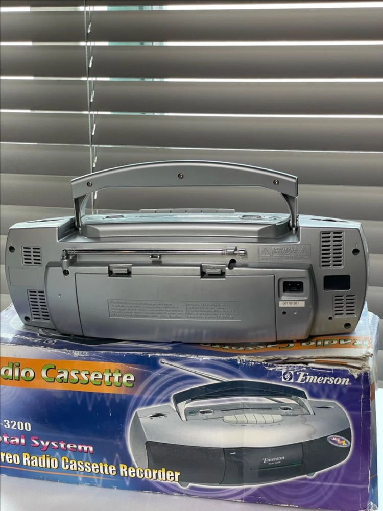 에머슨 TCR-3200 붐박스 카세트플레이어 라디오 이미지