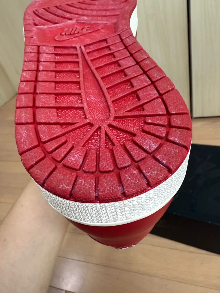 [330] 나이키 에어 조던1 하이 레트로 OG 시카고 2022 이미지