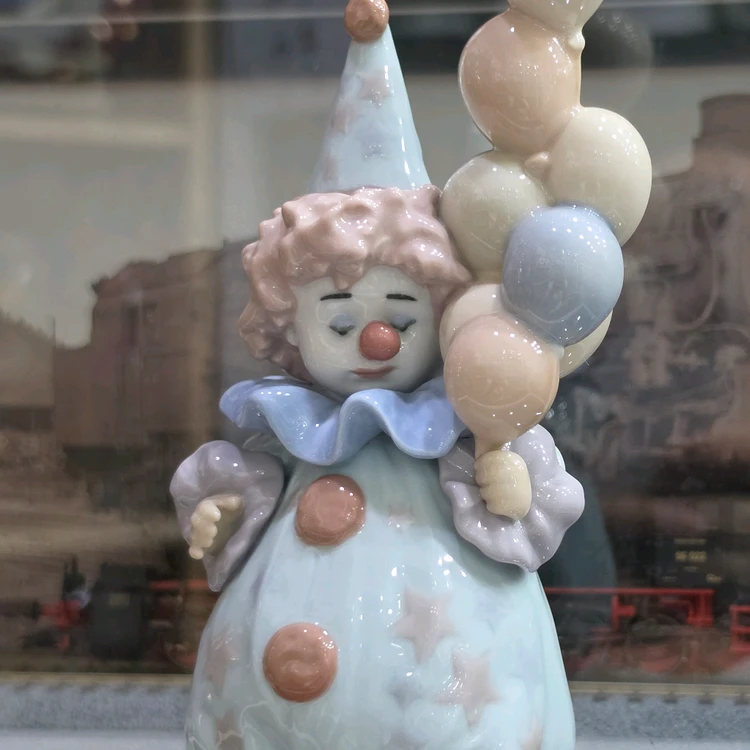[스페인 야도르(Lladro) 피에로 도자기 인형 2종] 정품 이미지