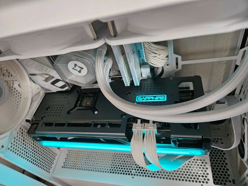 사파이어 7700XT 니트로 풀박스 4060ti 이미지