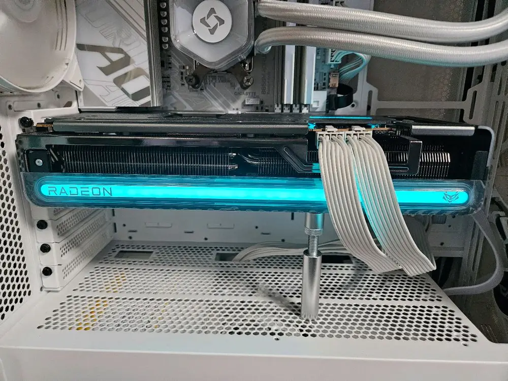 사파이어 7700XT 니트로 풀박스 4060ti 이미지