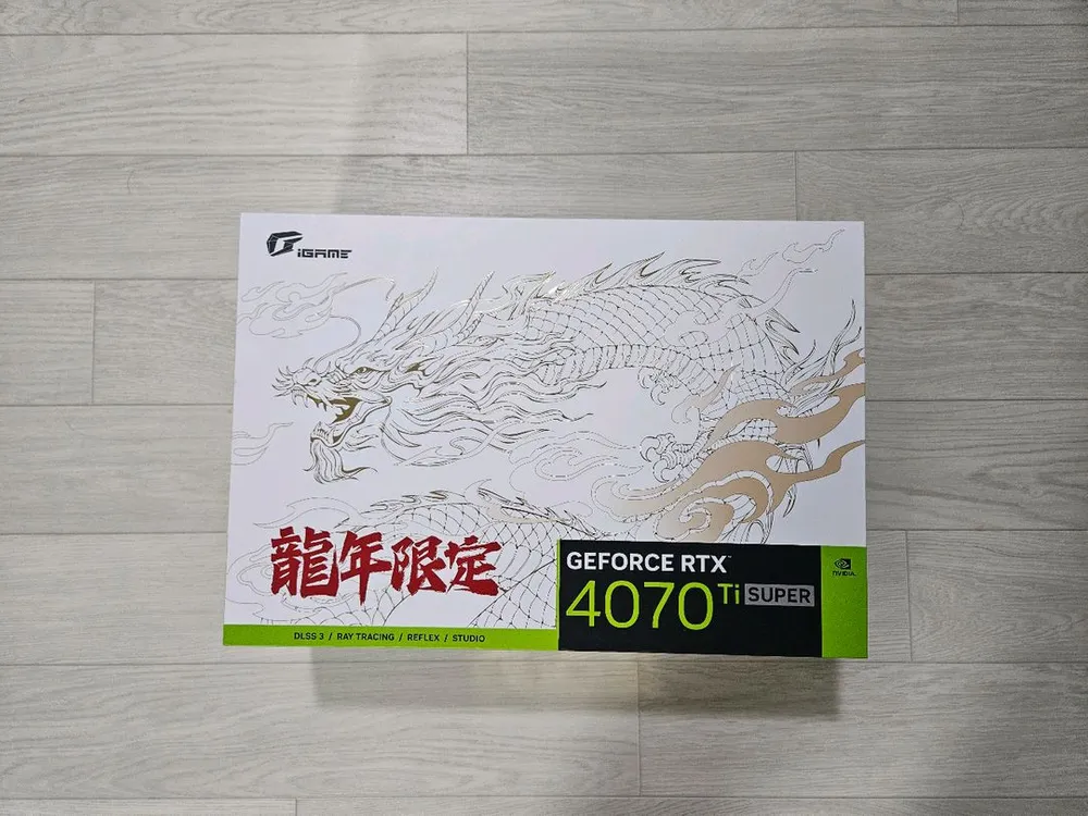 RTX 4070ti super 그래픽카드 이미지