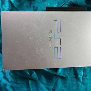 플스2 PS2 50005 그레이 + 게임 타이틀 소프트 CD 4+2개 + 아이토이 카메라 일괄 팝니다. 이미지