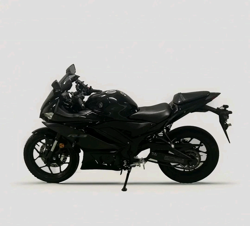 R3 2023년식 1만대 신차급 컨디션 이미지