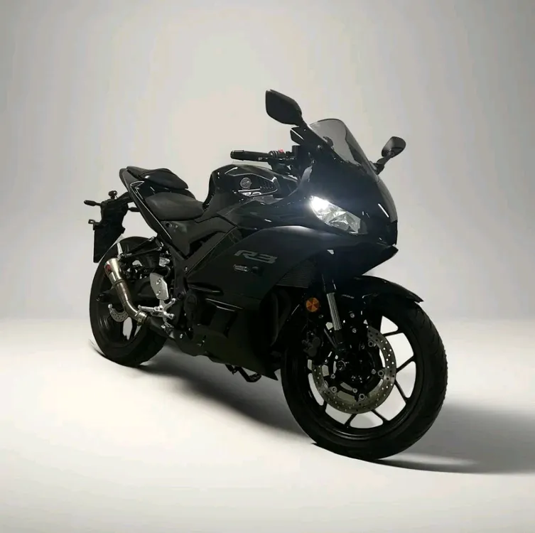 R3 2023년식 1만대 신차급 컨디션 이미지