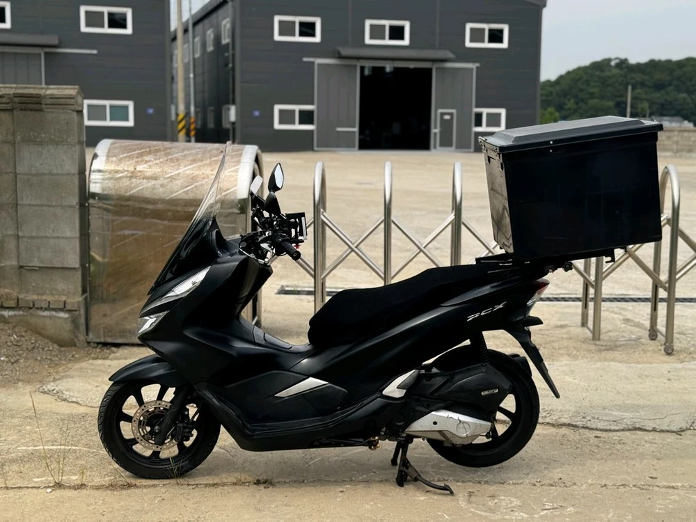 혼다PCX125/19년식/7만키로/125만원/배달세팅 이미지