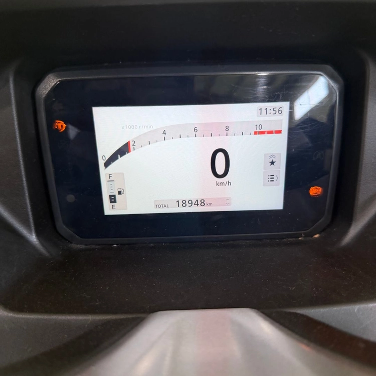 혼다 pcx125 25년식 1만8천키로 배달셋팅 저렴하게 판매합니다! 이미지