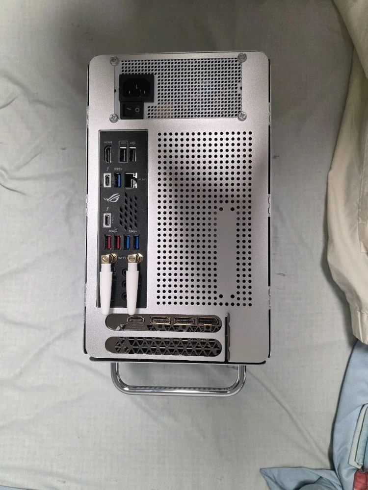 고사양 ITX, SSF 컴퓨터 팝니다. 이미지