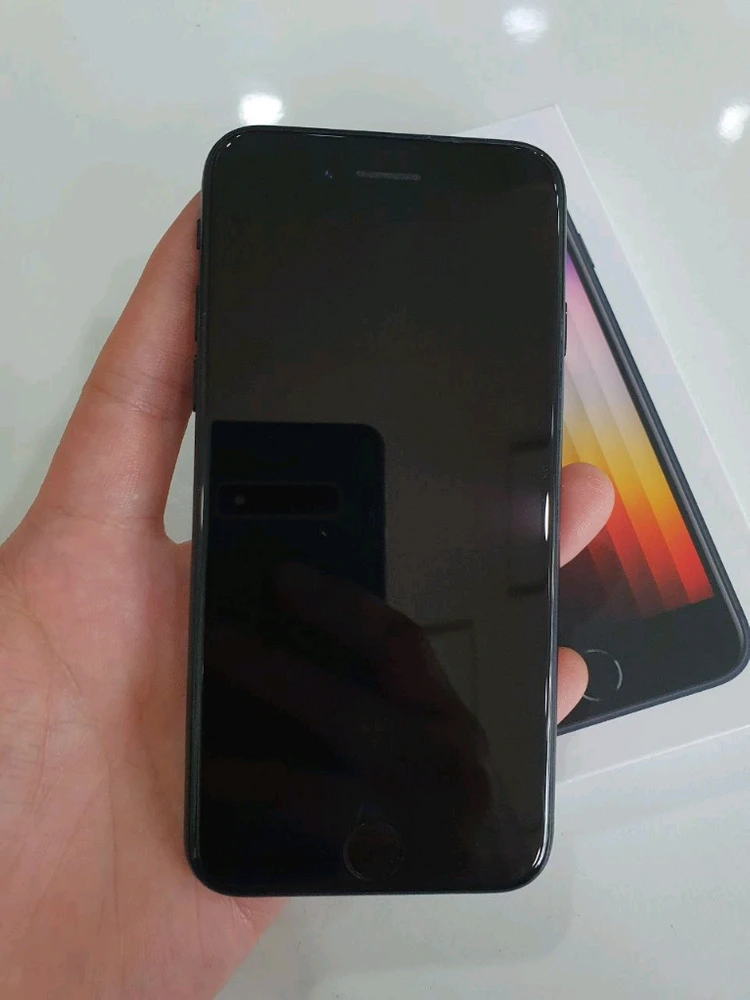 아이폰SE3 128G 무잔상 풀박스 중고폰 공기계 이미지