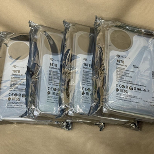 Seagate SkyHawk AI 16TB 4개 CCTV NAS HDD 이미지
