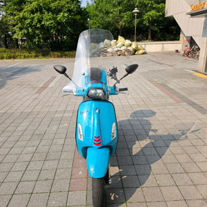 2022년식 베스파 스프린트 탑박스튜닝 이미지