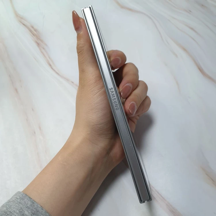 LG 갤럭시 Z폴드7 5G 실버 256G S급 판매합니다 이미지