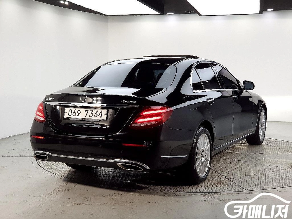 [벤츠]E-클래스 W213 E300 익스클루시브 (5인승) 이미지