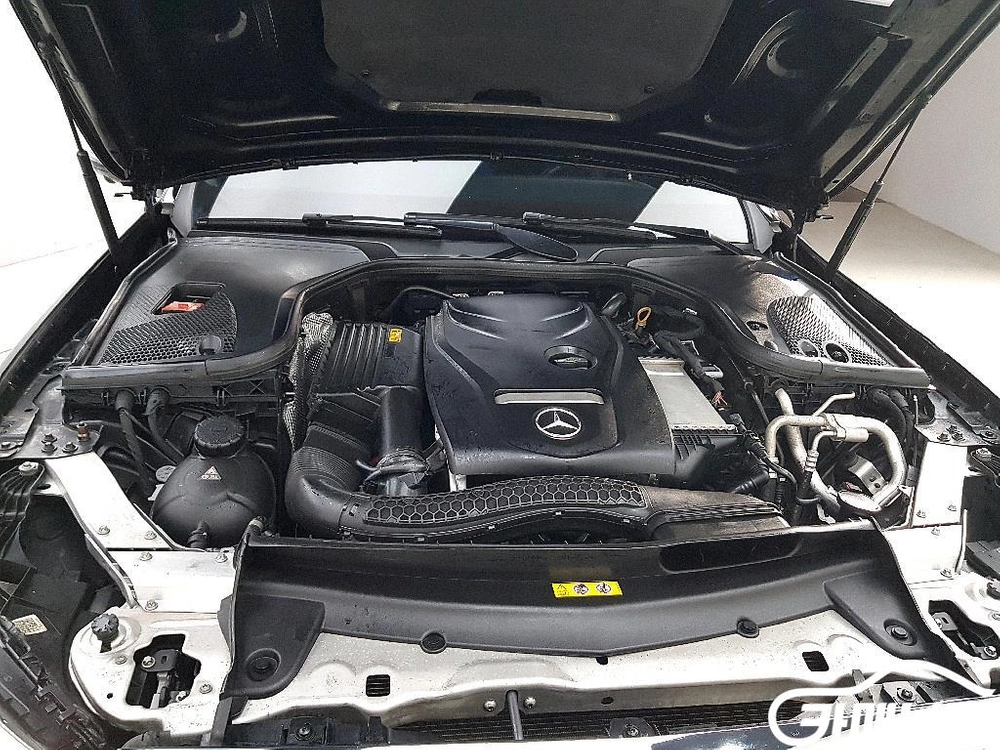 [벤츠]E-클래스 W213 E300 익스클루시브 (5인승) 이미지
