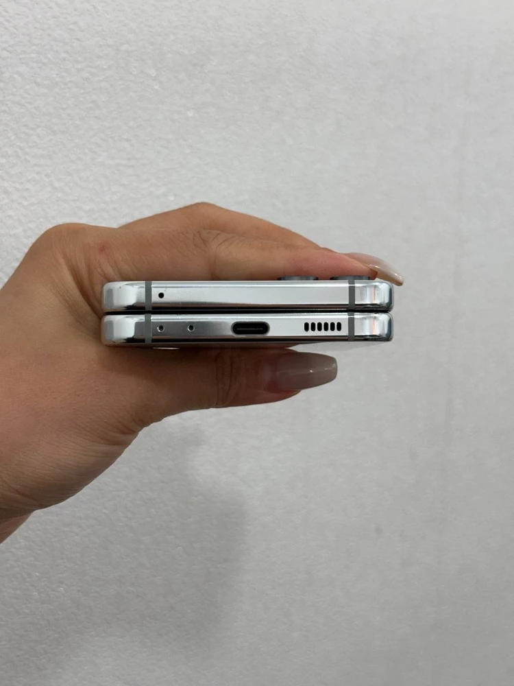 갤럭시Z플립5 민트 256GB Y1945 이미지
