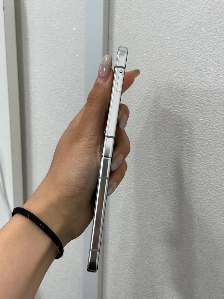 갤럭시Z플립5 민트 256GB Y1945 이미지