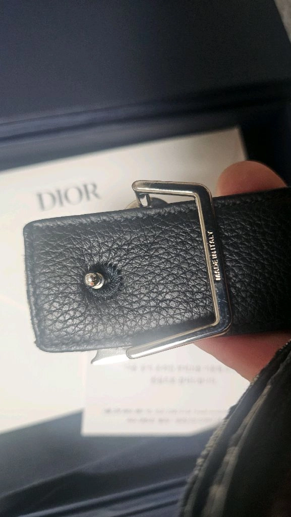 디올 버클 벨트 정품 이미지