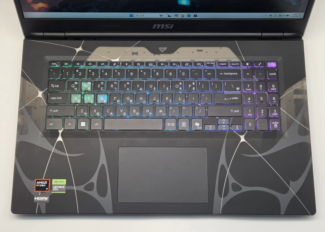 [최저가]MSI 17인치 게이밍노트북 사이보그(라이젠7 260/5060) 이미지