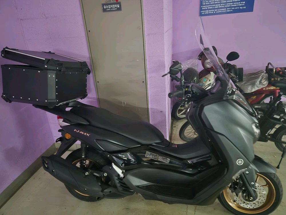 야마하 엔맥스125 22년식 1800km 판매합니다 이미지
