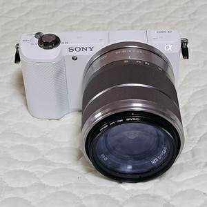 소니 A5000 미러리스 카메라 이미지