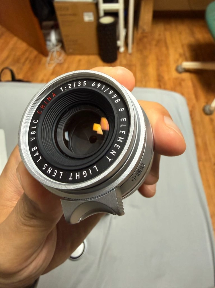 LLL 35mm f2 짭매 실버 판매합니다 이미지