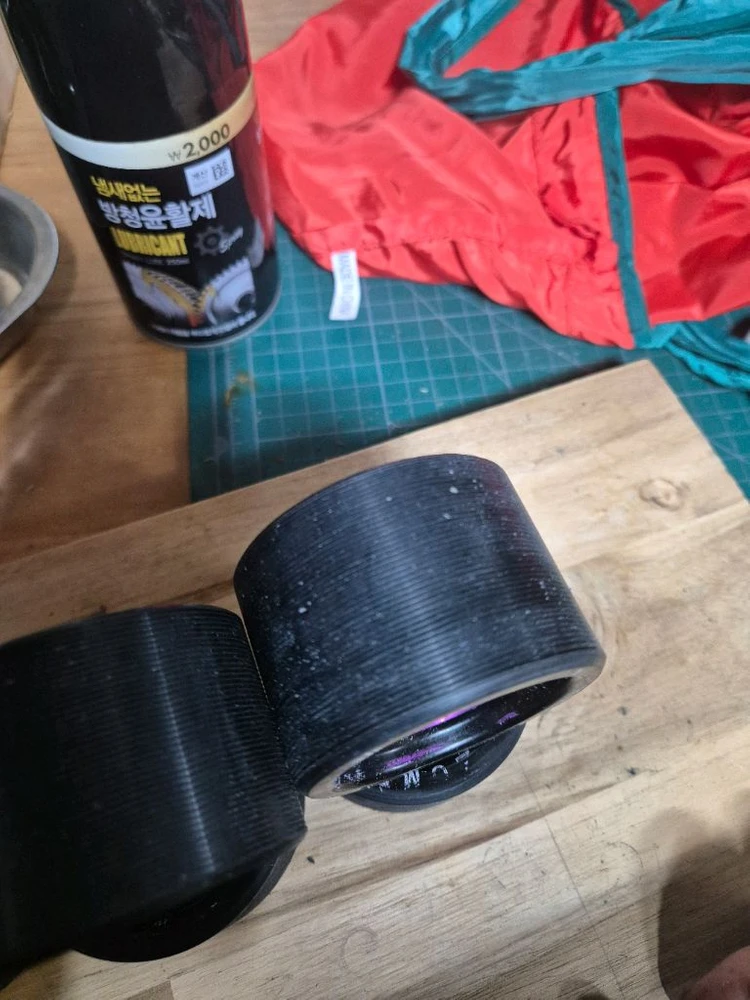 롤러스케이트 바퀴 좀비 와이드 62mm/89a 이미지