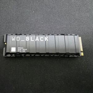 WD_BLACK SN850 2TB NVMe SSD (상태 최상, 크리스탈디스크인포 100%) 이미지