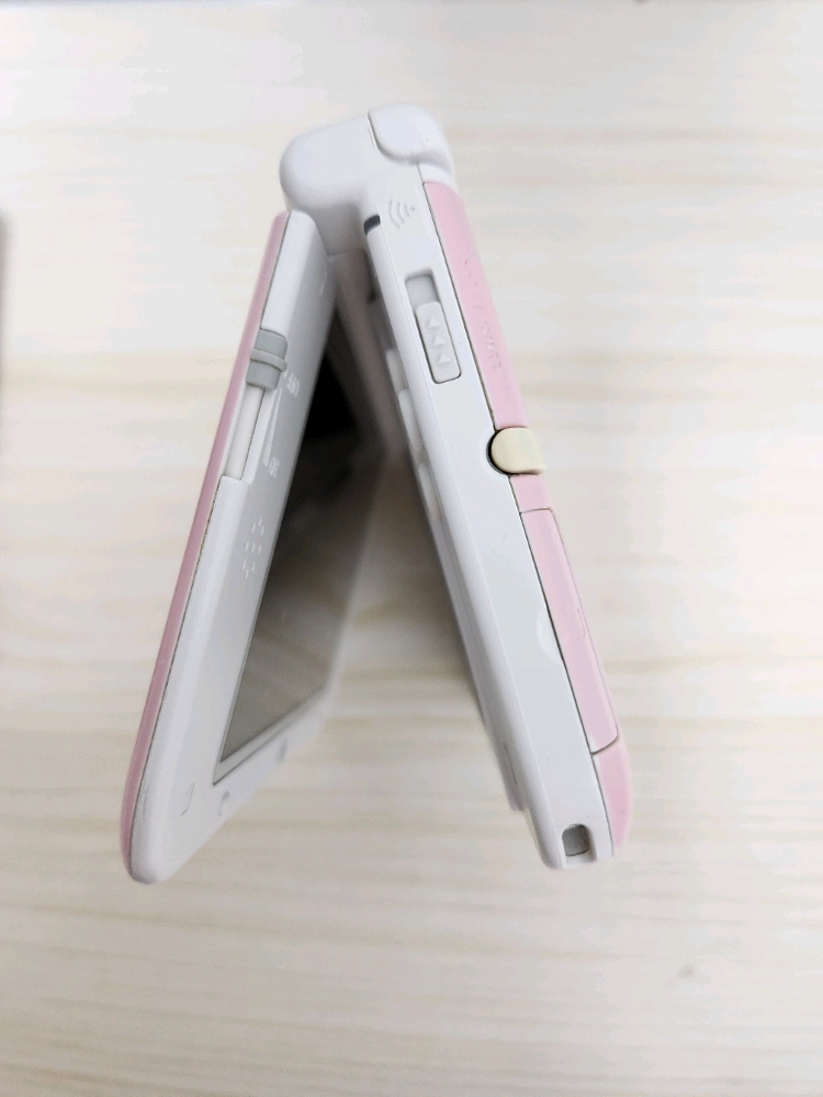 닌텐도 3DS XL 핑크색상 판매합니다(뱅크,특별체험판등 이미지