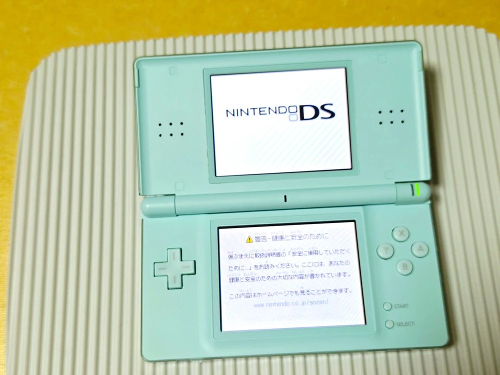 할인가능) 미품급 아이스블루 dslite ds라이트 닌텐도게임보이 레트로랜드 이미지