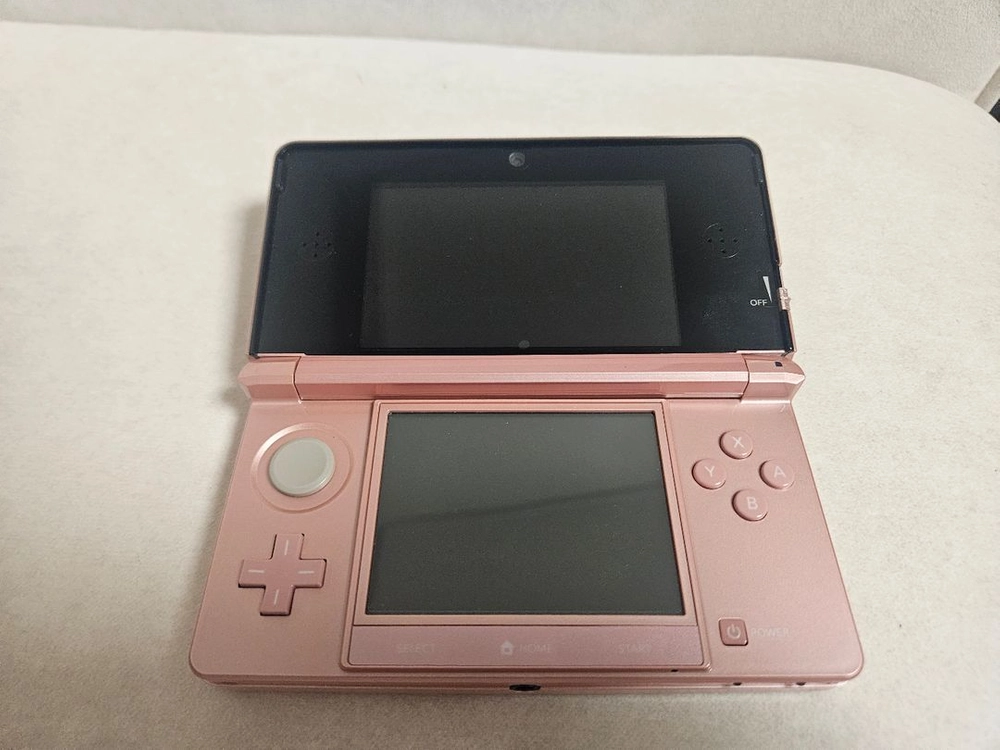 닌텐도 3ds 구작다수 핑크 이미지