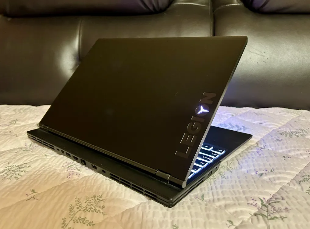 레노버 리전 1660Ti, i5-9300H 게이밍노트북 이미지