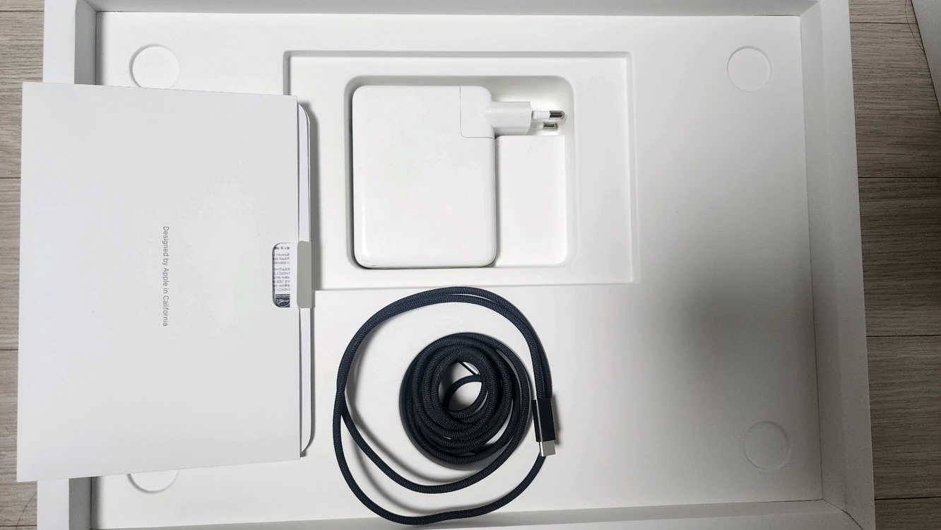 맥북 프로 16인치 M4 Max / 64GB / 2TB 판매합니다 이미지
