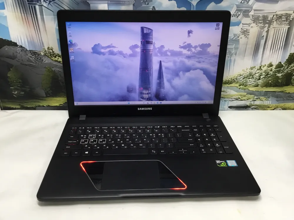 삼성 게이밍 노트북 NT800G5M-X59 WIN11 이미지