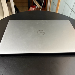 Dell xps Precision 5750 (i7-10750h, 쿼드로 rtx 3000 6gb) 워크스테이션 노트북 이미지