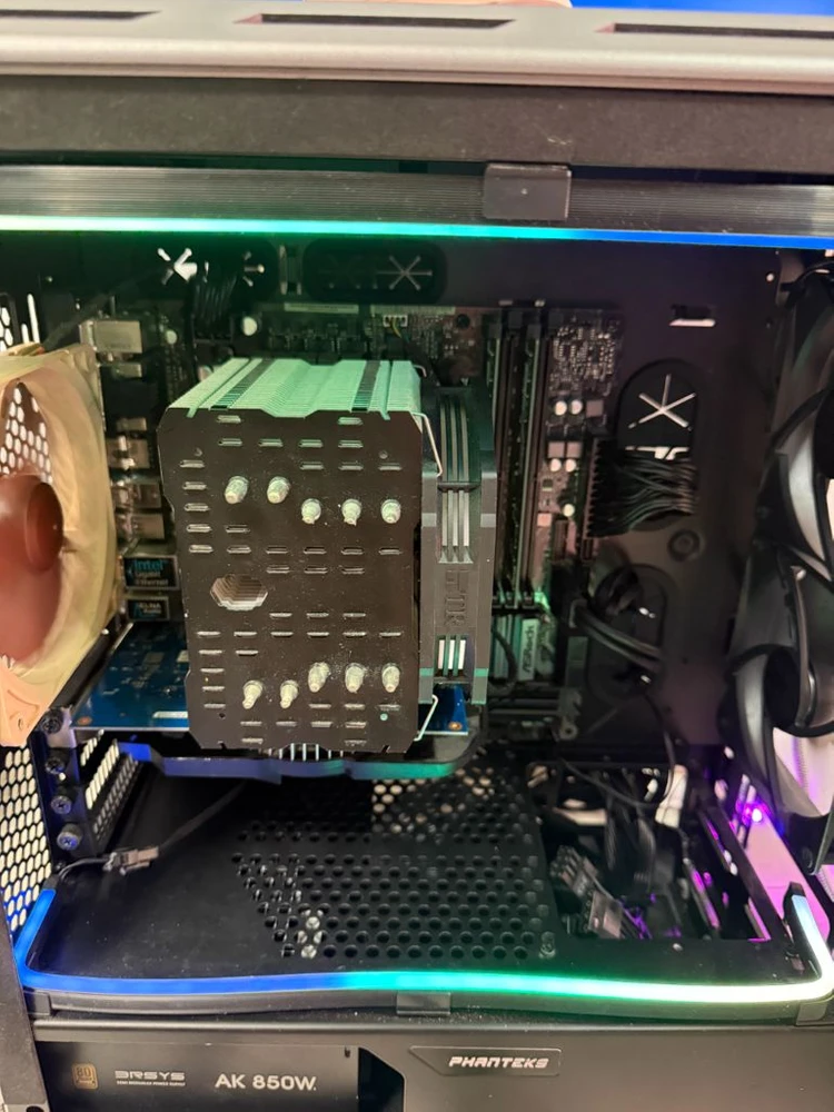 인텔 I5 9600kf 16기가램 gt1030 완본체 이미지