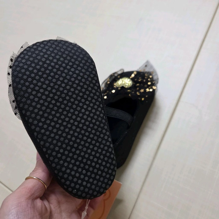 (새상품) 돌아기 여아 걸음마슈즈 미끄럼방지 신발 단화 130mm 이미지