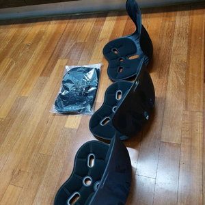에이블루 커블키즈체어3개 전부25000원 이미지