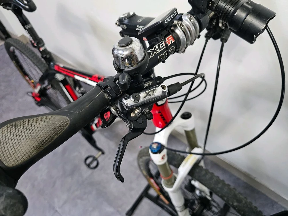12년 트렉 8500 MTB 자전거 17.5인치 XT30단 이미지