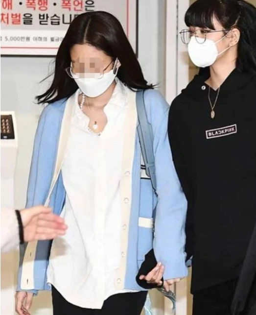 산드로 SANDRO 패치 디테일 V넥 가디건 1 사이즈 이미지