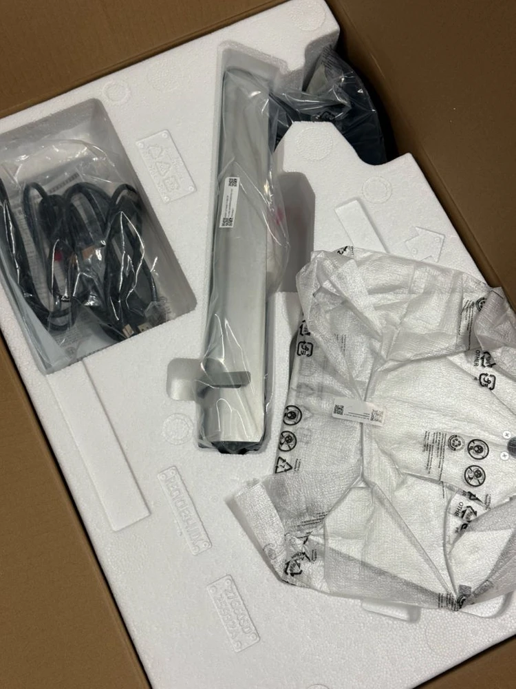 삼성 오디세이 OLED G6 27인치 QHD 360Hz 게이밍 모니터 판매합니다. 이미지