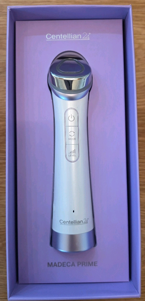 센텔리안24 마데카프라임 피부관리기 이미지