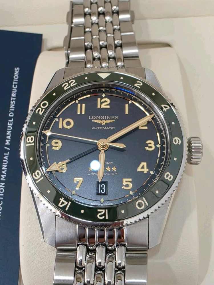 론진 스피릿 줄루타임 트루 GMT 그린베젤 39mm 팝니다! 이미지