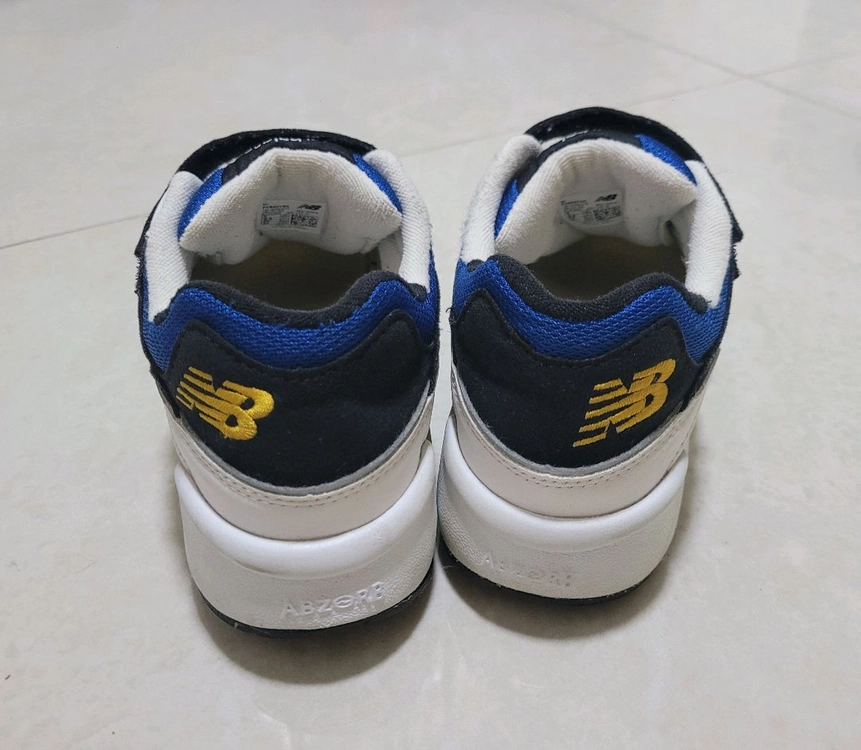 new balance 뉴발란스 키즈 운동화 이미지