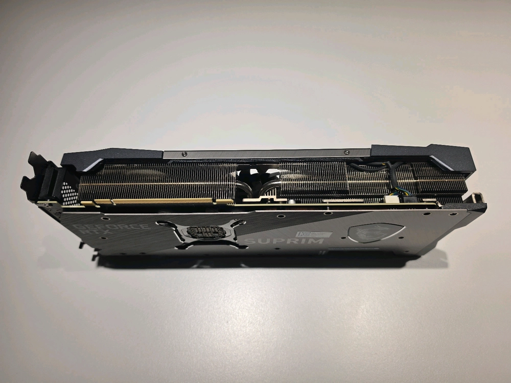 MSI RTX 3090 슈프림 이미지