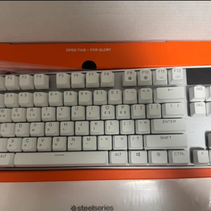 스틸시리즈 apex pro tkl gen3 화이트 이미지