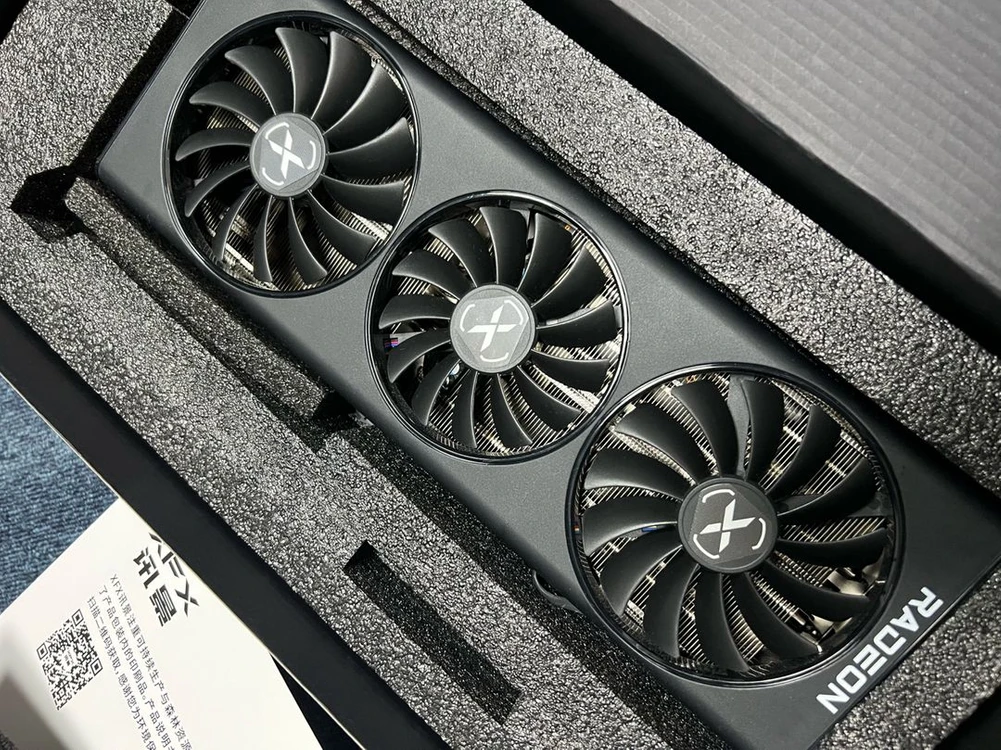 XFX RX6800 SWFT319 그래픽카드 보증 유 상태 좋음 이미지