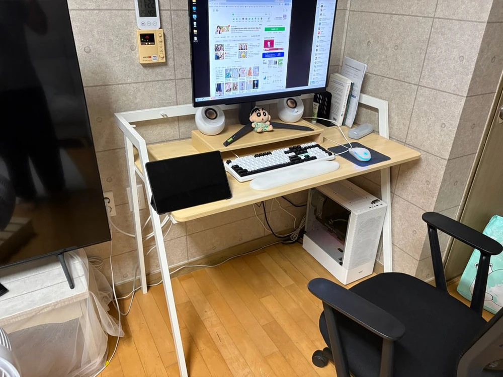 선반형 책상 이미지